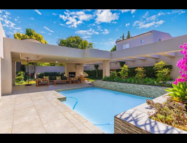 4 BEDROOM HOUSE FOR SALE IN BENMORE GARDENS